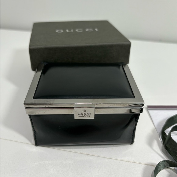 Authentic GUCCI Black patent Leather Accessory jewelry Box cards and certificate - Picture 3 of 12